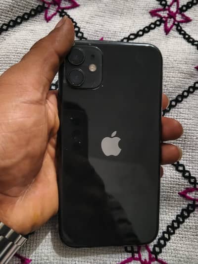 i phone 11 64gb condition 10/8