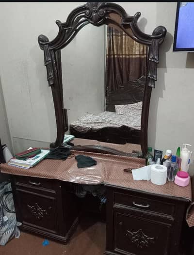 dressing table and bed side tables