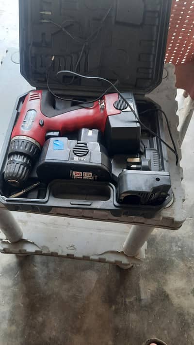 drill machine with double battery