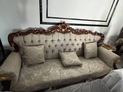 Brand New Chinoti Style Luxury Sofa Set – 7 Seater with Center Table