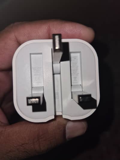 Iphone 13 pro max Original Char. ger