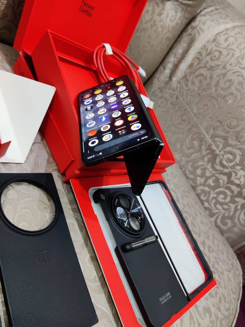 One plus open foldable 9