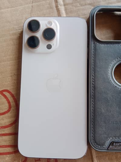 condition 10/10 all ok battery health 90  MOBAil with box