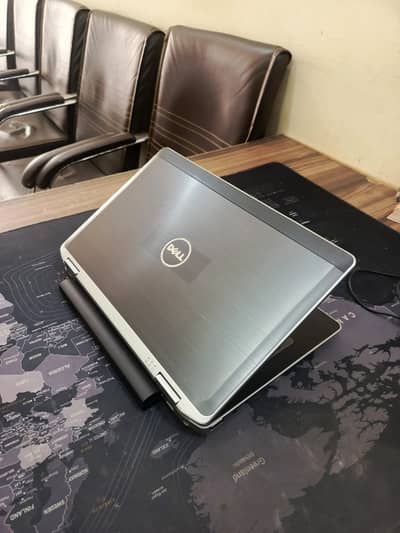Dell Latitude E6330 Core i7-3rd Gen 8GB Ram 320GB HDD 13.3 Inch Displ