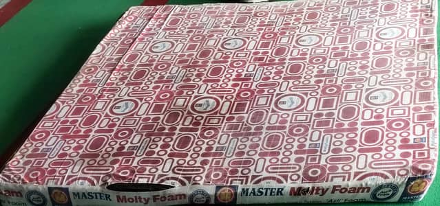 used Original Molty Foam Mattress 6/5.5 Feet size 9/10 condition