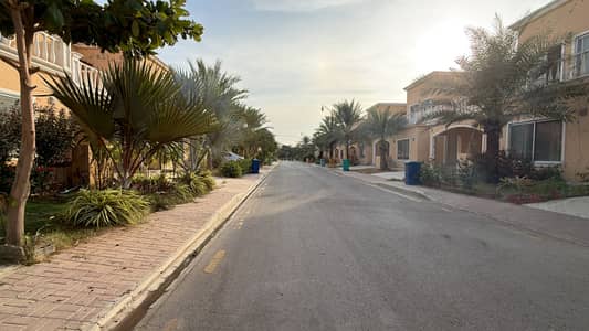 350 Sq Yd 4-Bed Luxury Villa for Sale Precinct-35 Sports City BTK! Villa #34 St-15 West Open near entrance. Near Rafi Cricket Stadium, 100 Sq Yd lawn. Call now!