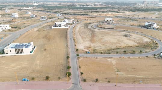 500 Sq Yd Boulevard Category Plot in Precinct-17, Just 3 Mins Drive from Main Gate Entrance Near Jinnah Avenue, Close to Theme Park | Ideal for Residence or Investment. Call Now!