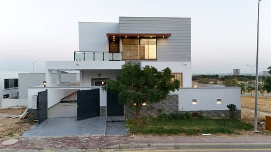 500 Sq Yd Villa Bahria Hills, Bahria Town Karachi | 5 Luxury Bedrooms | Near Jinnah Avenue | Ideal Luxury Living.