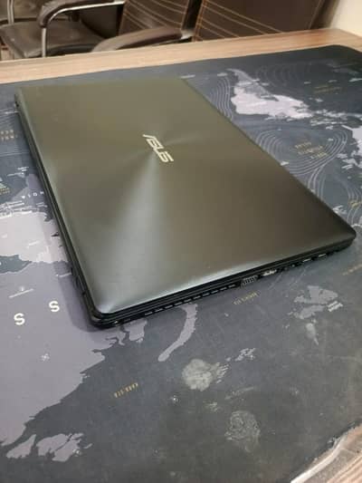 Asus P550C Notebook Core i5 3rd Gen 8GB Ram 320GB HDD 15.6" Display