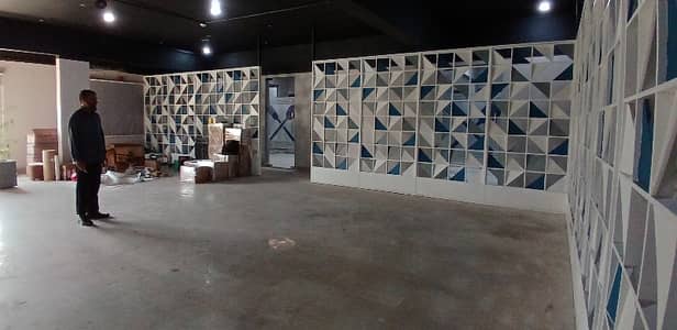 4500 Sqfts 600 yards office available for rent