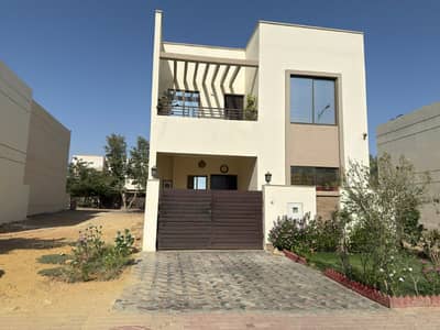 125 Sq Yd Ready-to-Move Luxury Villa For Sale Precinct 11B, Bahria Town Karachi A+ Construction | 3 Bedrooms, Drawing, Dining, TV Lounge & American Kitchen 10 Min from Main Gate | Near Park, Mosque, Schools & Commercial.