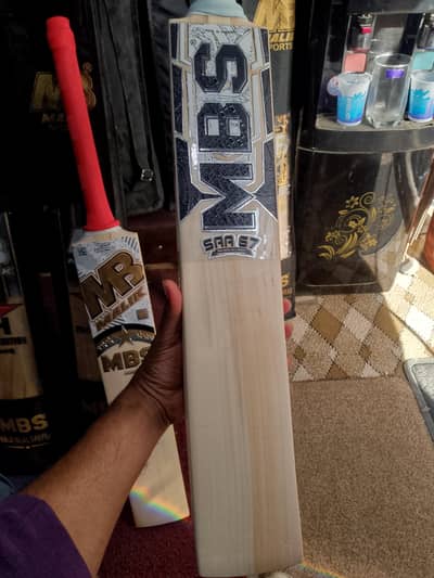 MB Malik English willow bat
