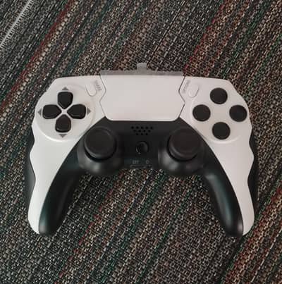 Controller in excellent condition, slightly used .