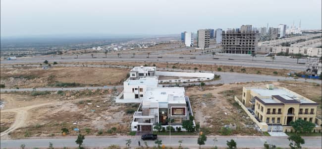 1250 Sq Yd Corner Category Plot For Sale Precinct-7, Bahria Town Karachi. Prime Location | Ideal for Residence or Investment. Just 5 Mins Drive from Entrance | Near Park, Mosque, Schools, Midway Commercial & Bahria Heights.