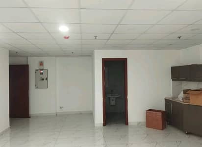 A Spacious 650 Square Feet Office In Grand Square Mall