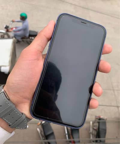 Iphone Xr converted 17 bypass Sim work back minor Crack