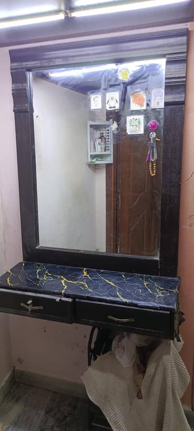 Dessing Mirror black brown / Dresser