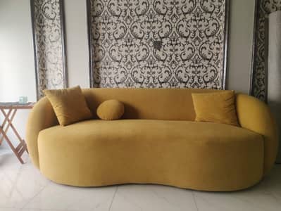 3 seters curved sofa