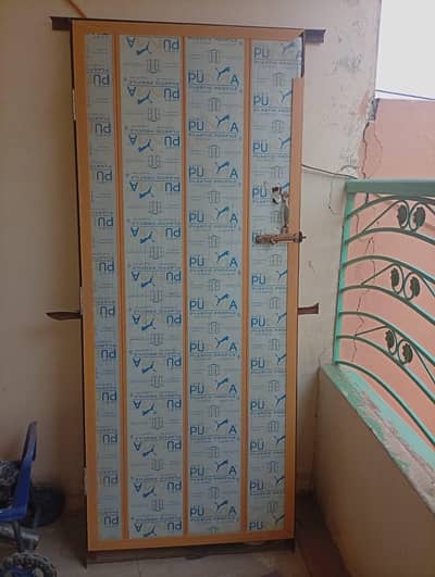 plastic door + chighat