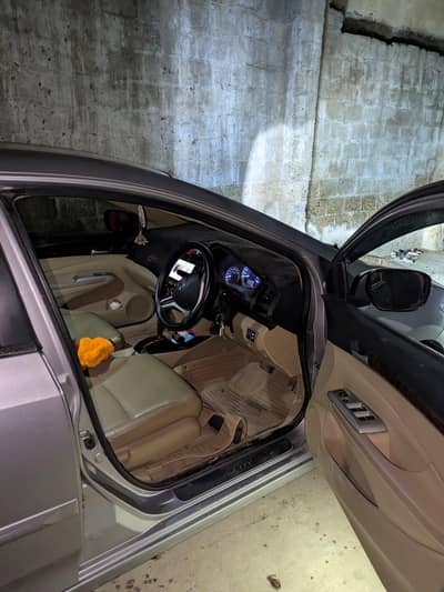 i m selling my sity aspire 2020.