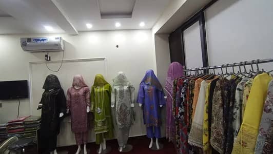 Running Beauty Salon & Boutique for Sale in Lahore's