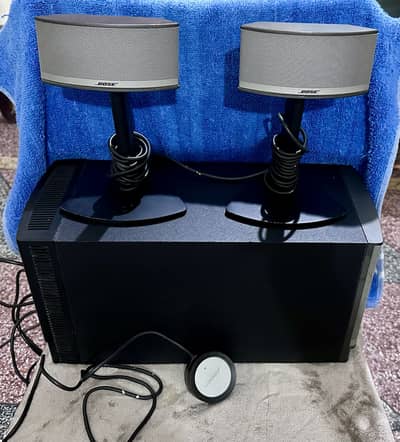 BOSE COMPANION 5 SOUND SYSTEM 2.1 NEAT CONDITION PERFECT WORKING.