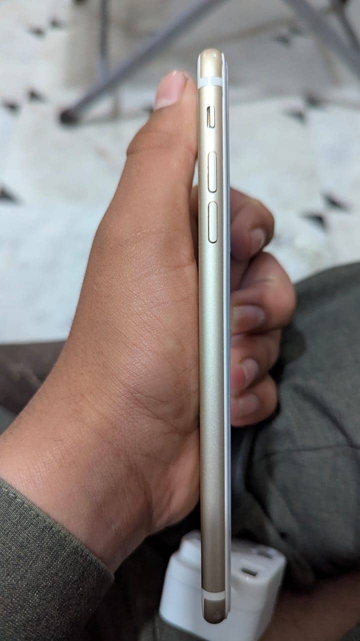 iPhone 7plus complete box 4