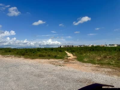 G-8 COMMERCAIL BUILDING BRAND NEW FOR SALE