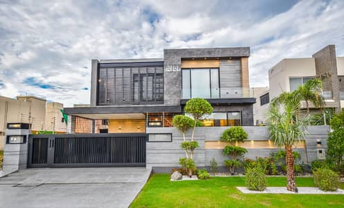 1 Kanal Beautiful Unique Modern Designed House With Luxury In DHA Phase 7