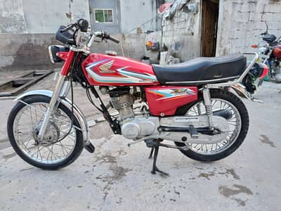 Honda 125 2017 Model Engine Pack never opened Rawalpindi Number