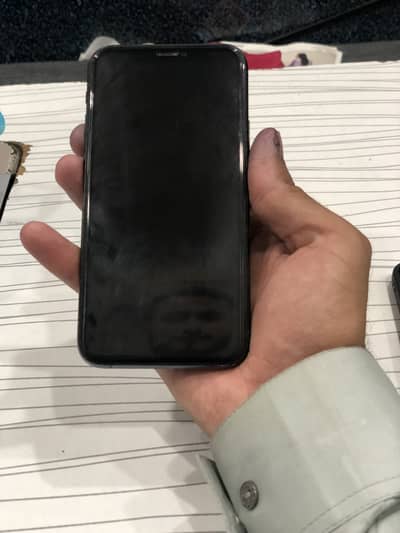 Iphone 11 pro factory unlock