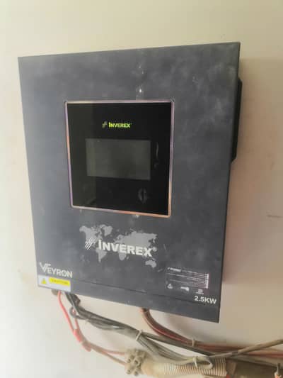 Inverex Veyron 2.5KW solar inverter