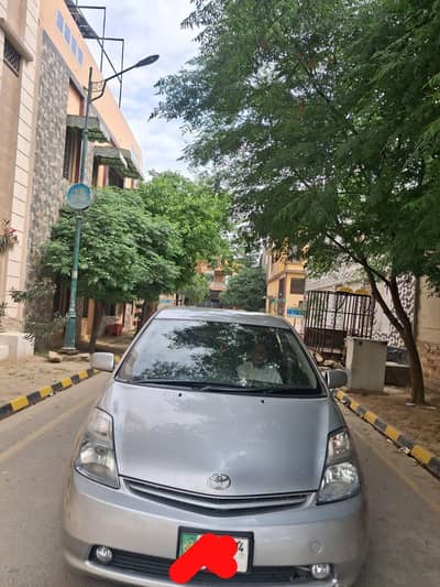 prius 1.5 2011/14 total genain  only 2 pic shawer said me