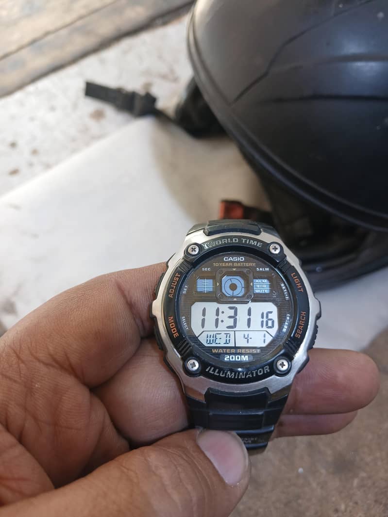 casio AE 2000 W 1