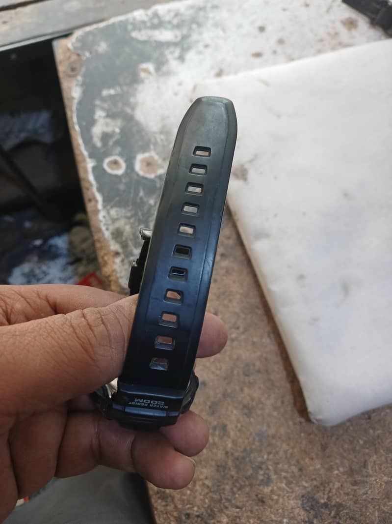 casio AE 2000 W 5