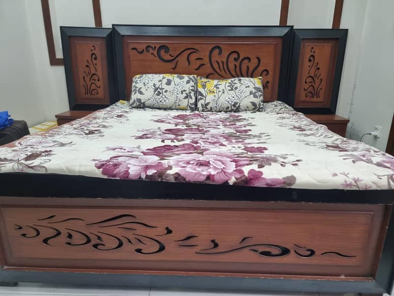 bed with side table and dressing table 0