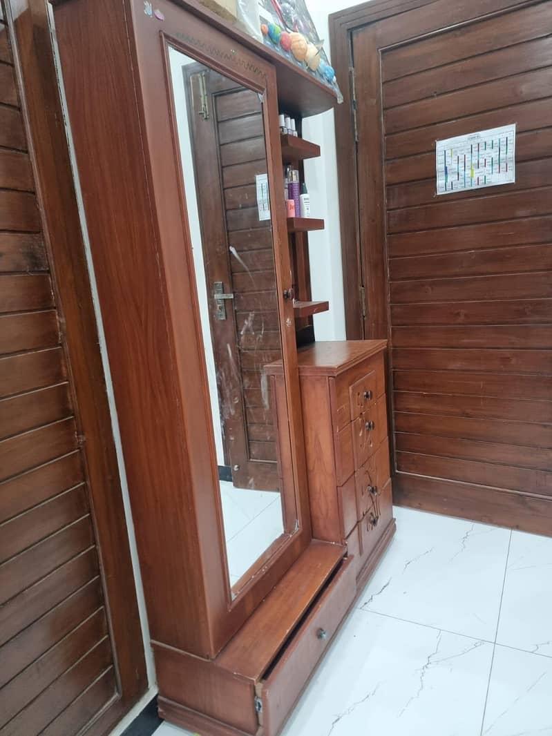 bed with side table and dressing table 3