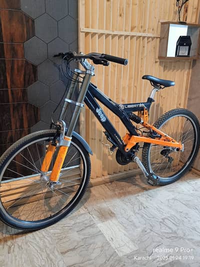 Original jeep mountain cycle full jumps and dual gear