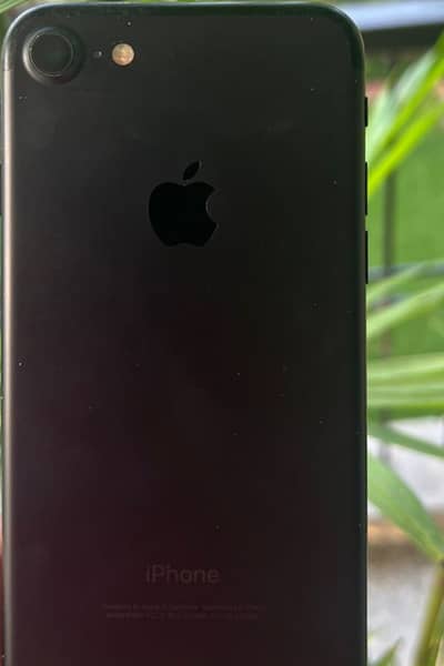 iPhone 7 - Black - 32GB