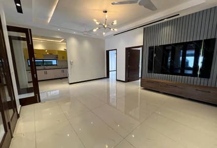 House Of 10 Marla Available For sale In Bahria Town - Sector C