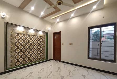 Bahria Town - Sector E House For sale Sized 1 Kanal