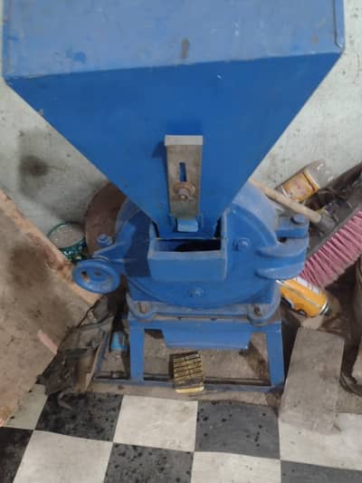 15 number China cture chakki machine with motor single phase