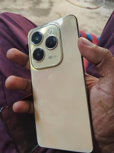 Infinix Hot 40 8+256 with Box