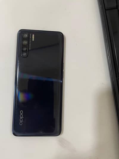 Oppo F15 (8GB RAM / 128GB Storage) – Excellent Condition