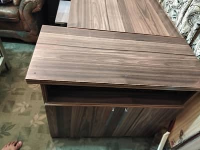 Office Table | Strong & Stylish