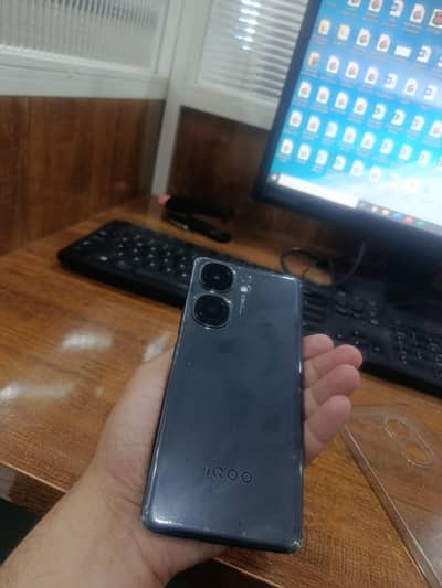 Vivo iQOO Neo9S Pro (12GB / 512GB) – Non-PTA
