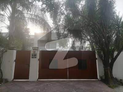 Aesthetic House Of 2 Kanal For rent Is Available