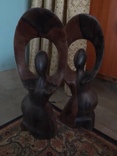 wood hand crafted status