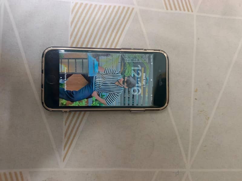 iPhone SE 4