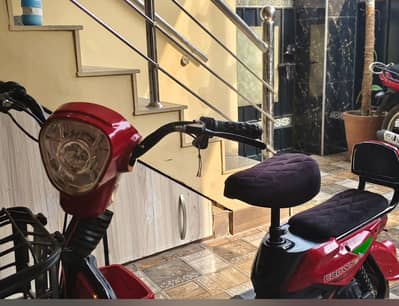 Crown EV-350 2025 For Sale in very Good Condition